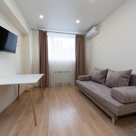 Aparthotel FlatRent SmartHouse à Kiev Extérieur photo